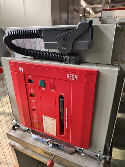 VEGM은 12p에 대한 VCB 차단기를 세우고 있습니다. 40.5kW